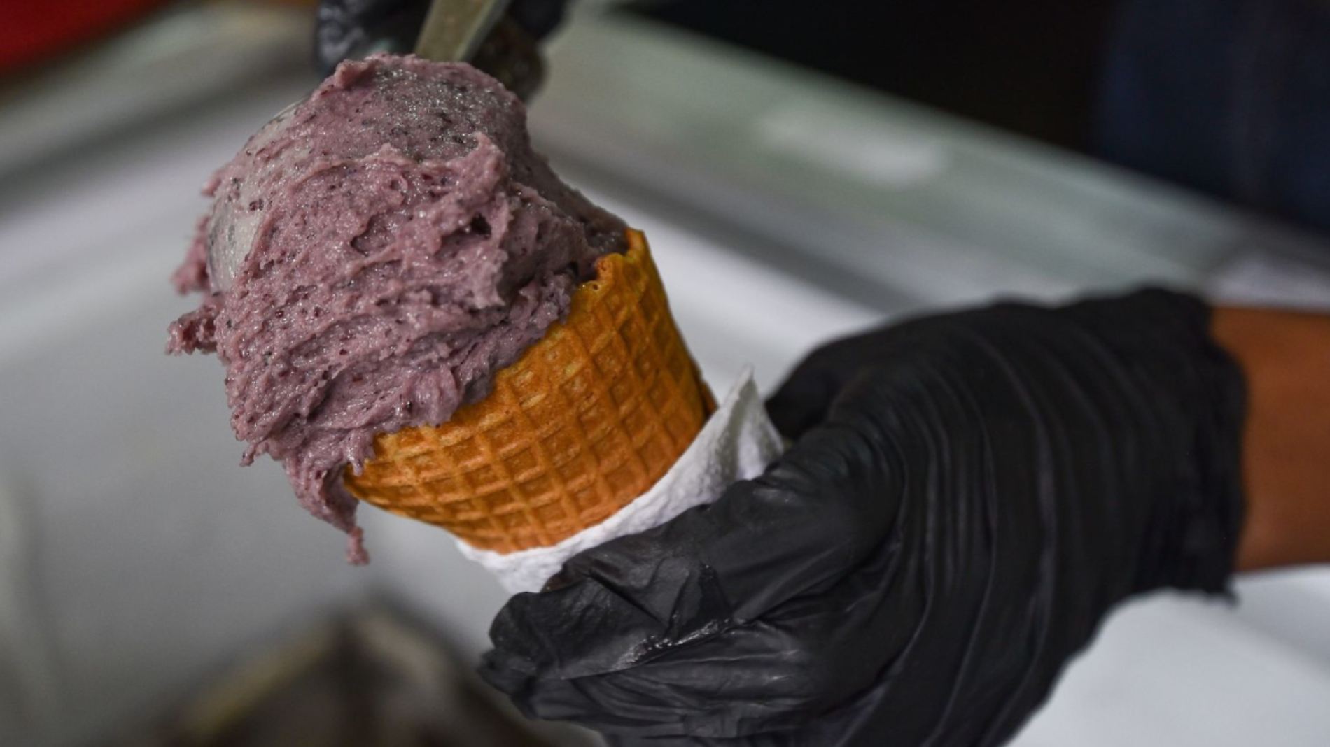 ¿Qué enfermedad provoca la Listeria monocytogenes; bacteria presente en una marca de helado según Cofrepis